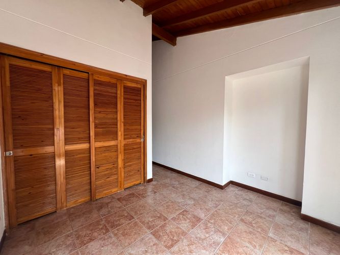 Casa de 3 alcobas en venta en Camino Verde, Envigado, 156 m² · foto 10 de 19