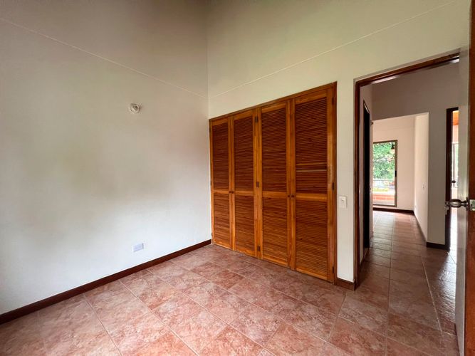 Casa de 3 alcobas en venta en Camino Verde, Envigado, 156 m² · foto 13 de 19