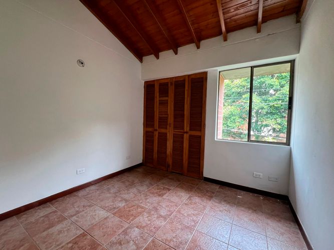 Casa de 3 alcobas en venta en Camino Verde, Envigado, 156 m² · foto 14 de 19