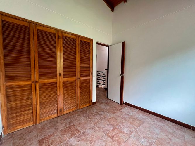 Casa de 3 alcobas en venta en Camino Verde, Envigado, 156 m² · foto 15 de 19