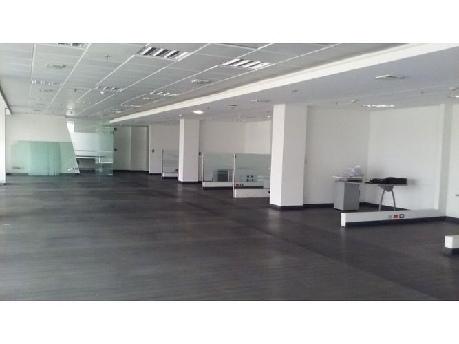 Oficina en arriendo en Siberia, Cota, 1066 m² · foto 5 de 12