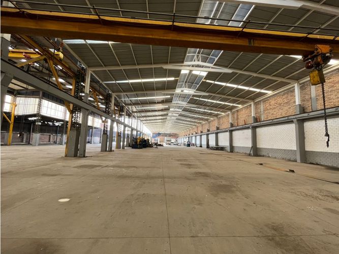 Bodega en arriendo en Parque Industrial Santo Domingo, Madrid · foto 9 de 22