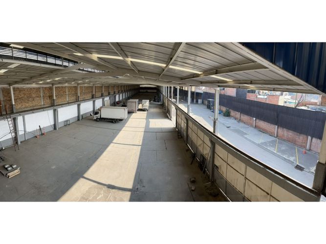 Bodega en arriendo en Parque Industrial Santo Domingo, Madrid · foto 12 de 22