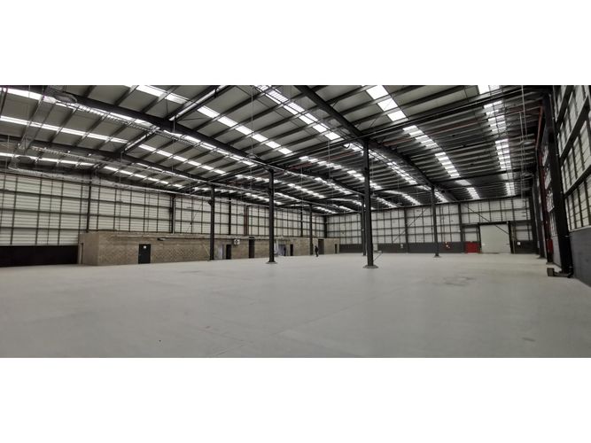 Bodega en arriendo en Centro Tocancipá, Tocancipá, 2525 m² · foto 3 de 23