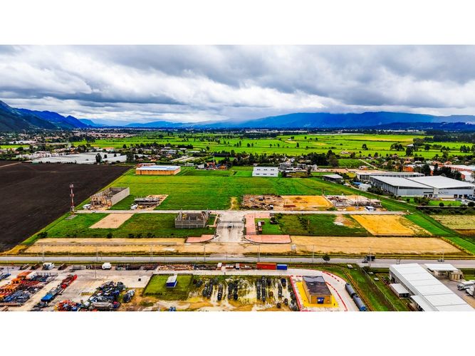 Lote en venta en Siberia, Cota, 5000 m² · foto 2 de 3