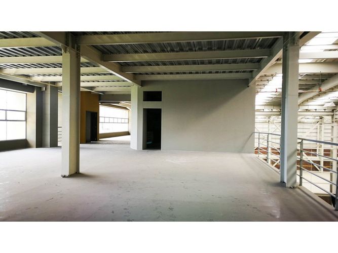 Bodega en arriendo en Parque Industrial Santo Domingo, Madrid, 4654 m² · foto 12 de 19