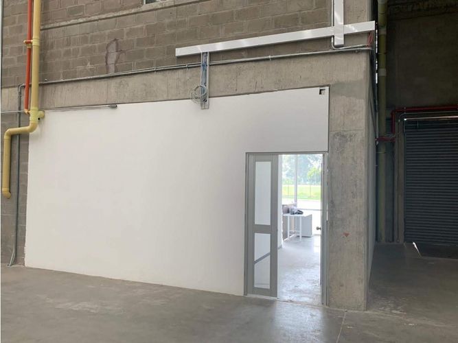 Bodega en arriendo en Siberia, Cota, 2596 m² · foto 19 de 21
