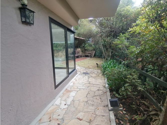 Casa de 4 alcobas en venta en Santa Paula, Bogotá, 597 m² · foto 8 de 24