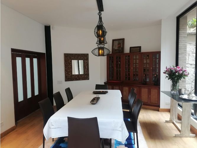 Casa de 4 alcobas en venta en Santa Paula, Bogotá, 597 m² · foto 10 de 24