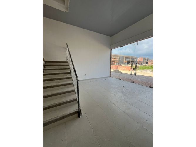 Bodega en arriendo en Zona Centro, Madrid, 1715 m² · foto 4 de 11