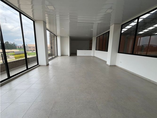 Bodega en arriendo en Zona Centro, Madrid, 668 m² · foto 4 de 12