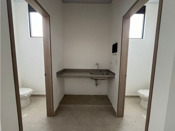 Bodega en arriendo en Zona Centro, Madrid, 668 m² · foto 6 de 12