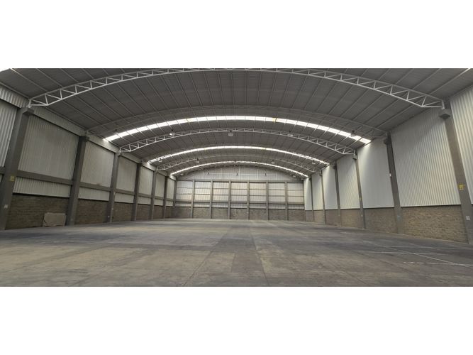 Bodega en arriendo en Siberia, Cota, 2600 m² · foto 6 de 17