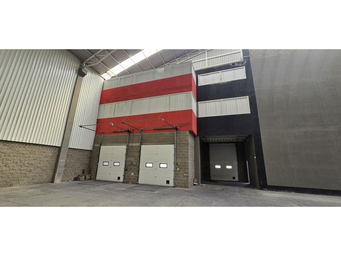 Bodega en arriendo en Siberia, Cota, 2600 m² · foto 10 de 17