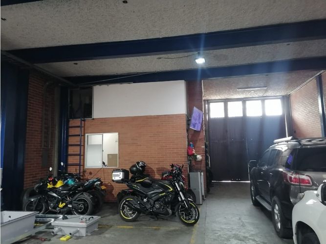 Edificio en venta en Restrepo, Zipaquirá, 1807 m² · foto 3 de 24