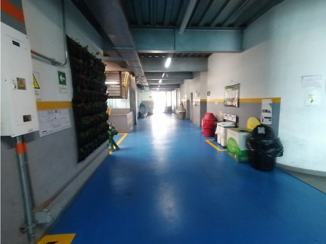 Edificio en venta en Restrepo, Zipaquirá, 1274 m² · foto 2 de 12
