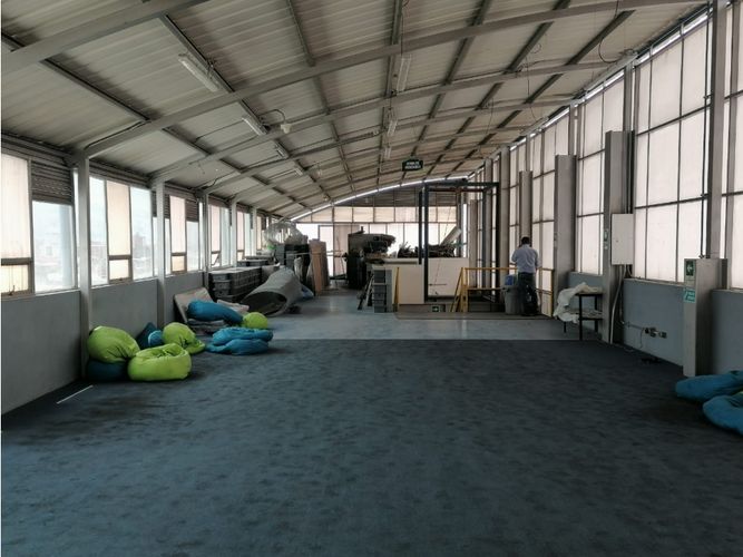 Edificio en venta en Restrepo, Zipaquirá, 1274 m² · foto 7 de 12