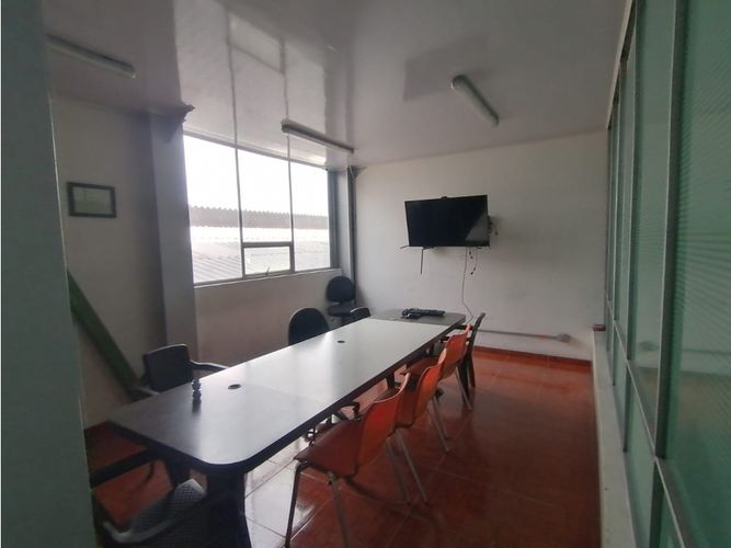 Edificio en venta en Restrepo, Zipaquirá, 1274 m² · foto 8 de 12