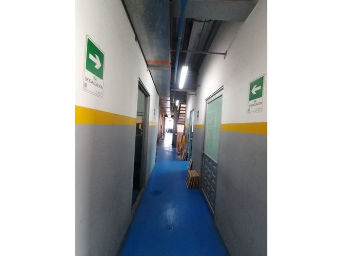 Edificio en venta en Restrepo, Zipaquirá, 1274 m² · foto 10 de 12