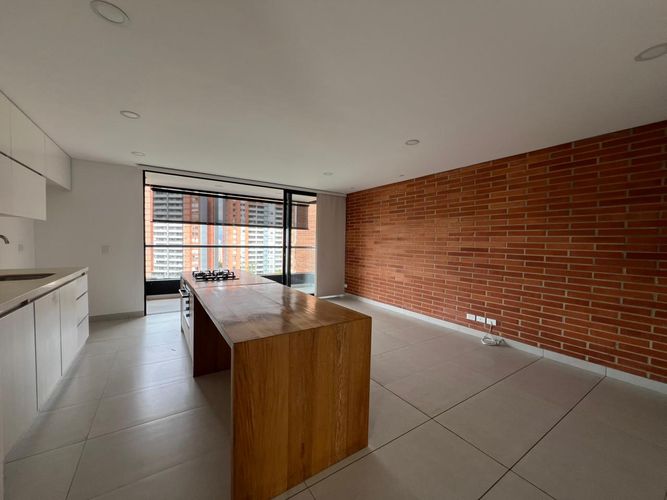 Apartamento en venta en Cumbres, Envigado · foto 4 de 16