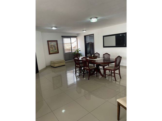 Apartamento de 3 alcobas en venta en Santa Barbara, Cali, 227 m² · foto 6 de 21