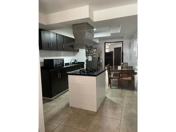 Apartamento de 3 alcobas en venta en Santa Barbara, Cali, 227 m² · foto 7 de 21
