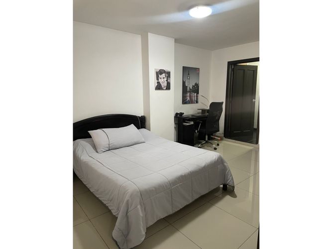 Apartamento de 3 alcobas en venta en Santa Barbara, Cali, 227 m² · foto 18 de 21