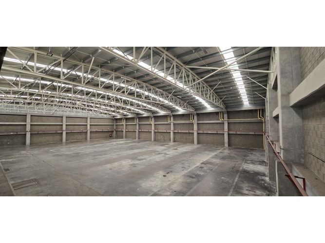 Bodega en arriendo en Siberia, Cota, 3600 m² · foto 7 de 23