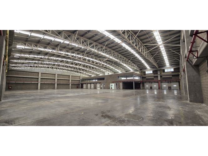 Bodega en arriendo en Siberia, Cota, 3600 m² · foto 9 de 23