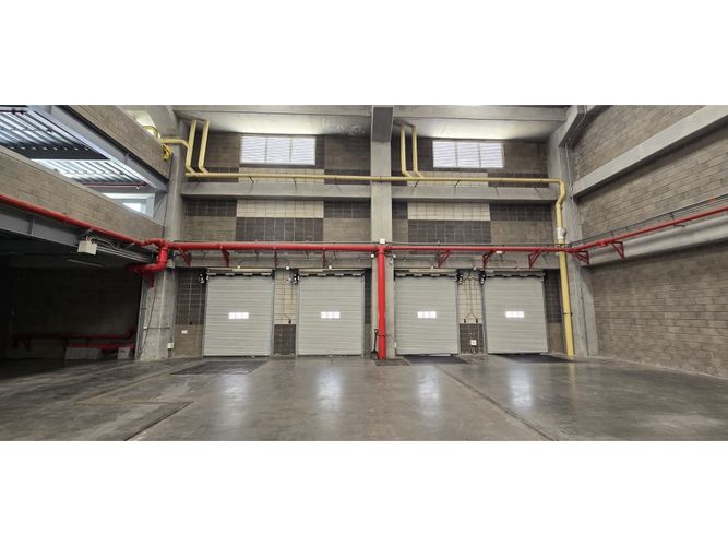 Bodega en arriendo en Siberia, Cota, 3600 m² · foto 10 de 23