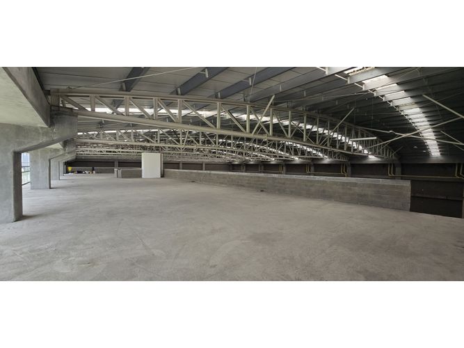 Bodega en arriendo en Siberia, Cota, 3600 m² · foto 14 de 23