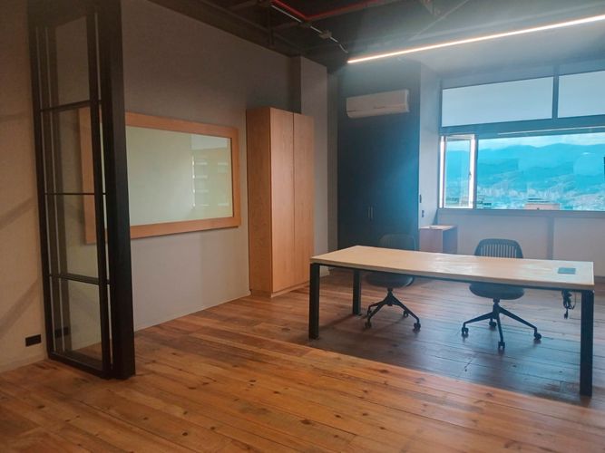 Oficina en arriendo en El Poblado, Medellín, 63 m² · foto 4 de 7