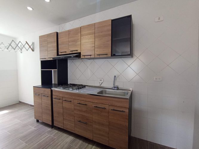 Apartamento de 2 alcobas en venta en El Carmelo, Candelaria, 60 m² · foto 14 de 24
