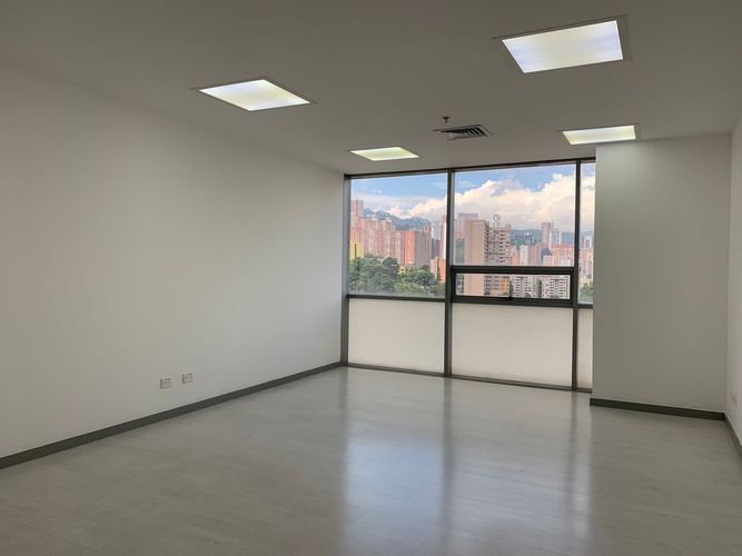 Oficina en arriendo en Mesa, Envigado, 37 m² · foto 3 de 6