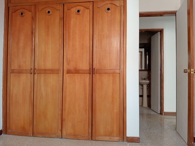 Apartamento de 3 alcobas en arriendo en Laureles, Medellín, 110 m² · foto 5 de 12