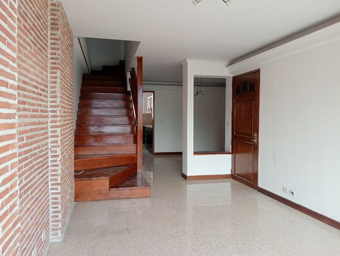 Apartamento de 3 alcobas en arriendo en Laureles, Medellín, 110 m² · foto 11 de 12