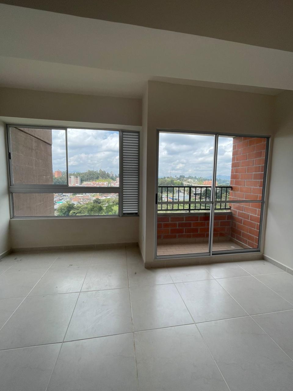 Apartamento en arriendo en Centro, Rionegro · foto 5 de 10