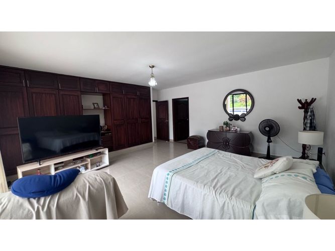 Casa de 5 alcobas en venta en La Morada, Jamundí, 508 m² · foto 3 de 24
