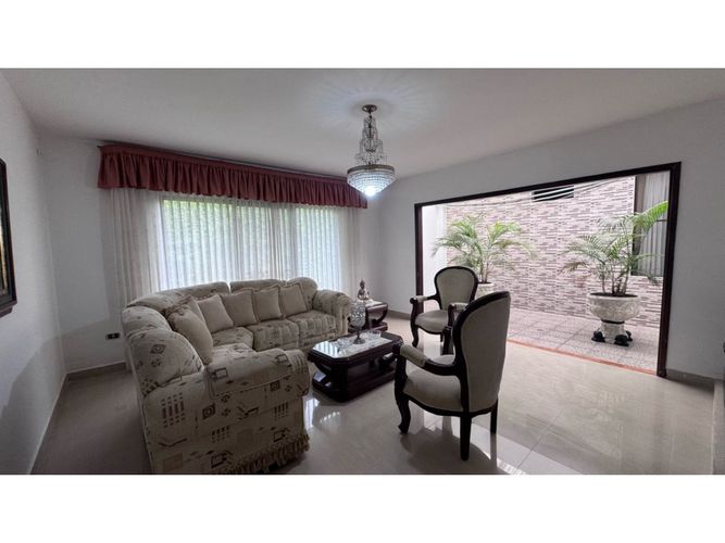 Casa de 5 alcobas en venta en La Morada, Jamundí, 508 m² · foto 4 de 24