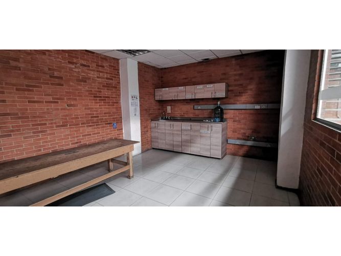 Bodega en arriendo en Siberia, Cota, 1300 m² · foto 9 de 11