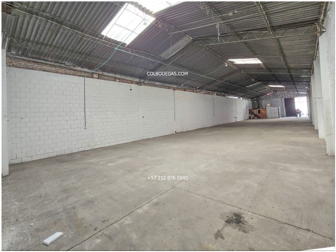Bodega en venta en El Rodeo, Dosquebradas, 430 m² · foto 7 de 12