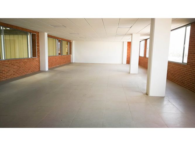 Bodega en arriendo en Verganzo, Tocancipá, 1632 m² · foto 11 de 17