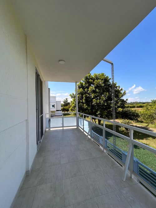 Casa de 4 alcobas en venta en Alfaguara, Jamundí, 226 m² · foto 4 de 24