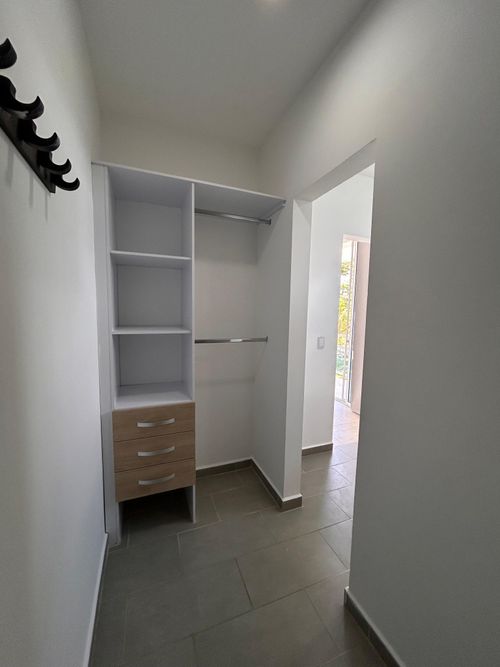 Casa de 4 alcobas en venta en Alfaguara, Jamundí, 226 m² · foto 13 de 24