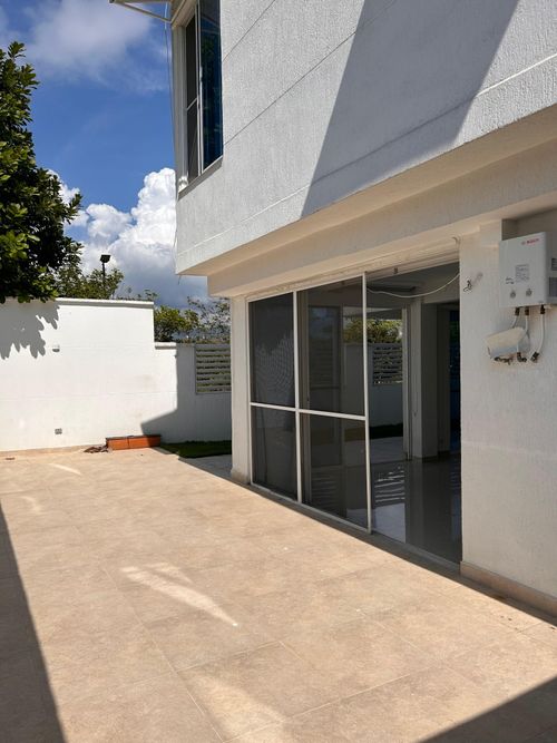 Casa de 4 alcobas en venta en Alfaguara, Jamundí, 226 m² · foto 18 de 24