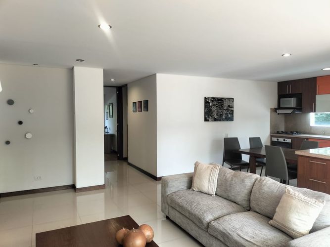Apartamento de 2 alcobas en arriendo en Alejandría, Medellín, 130 m² · foto 2 de 15