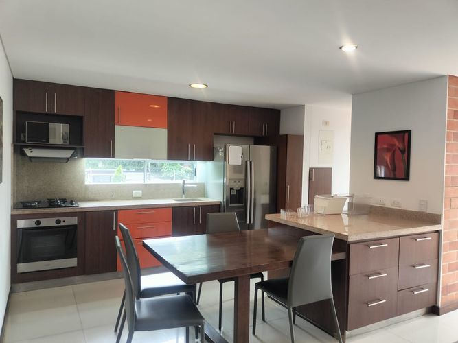 Apartamento de 2 alcobas en arriendo en Alejandría, Medellín, 130 m² · foto 4 de 15