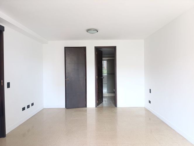 Apartamento de 3 alcobas en arriendo en El Poblado, Medellín, 170 m² · foto 7 de 15