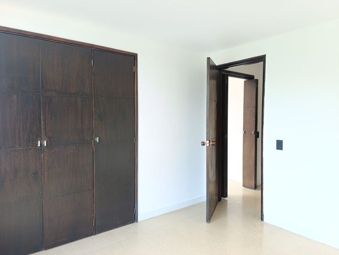 Apartamento de 3 alcobas en arriendo en El Poblado, Medellín, 170 m² · foto 8 de 15