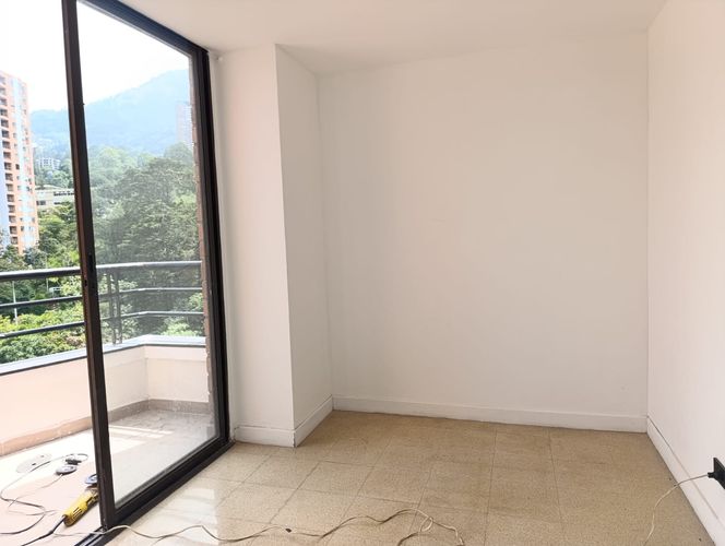 Apartamento de 3 alcobas en arriendo en El Poblado, Medellín, 170 m² · foto 11 de 15